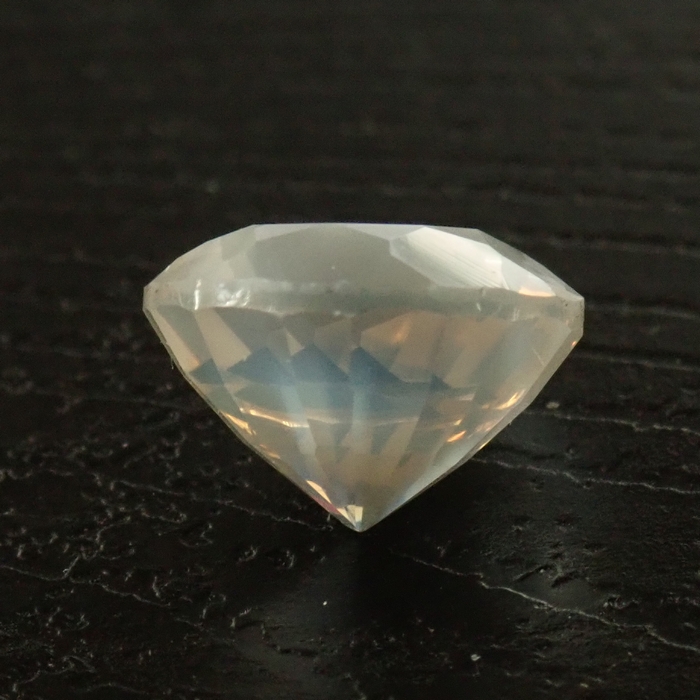 New！スリランカ産天然ムーンストーン2.250cts Good for jewelry!　