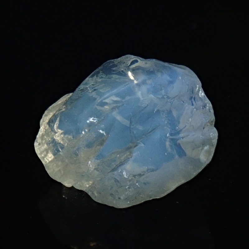 淡いブルーシラーが美しい希少な原石スリランカミーティアゴダ産天然ブルームーンストーン原石7.854cts