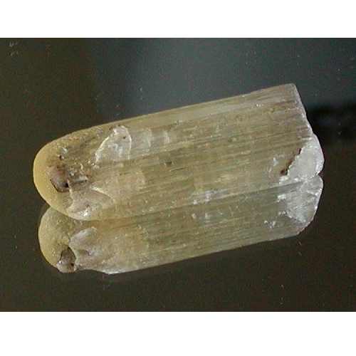 天然スキャポライト結晶70.340cts 透明感良く大きく見事結晶！