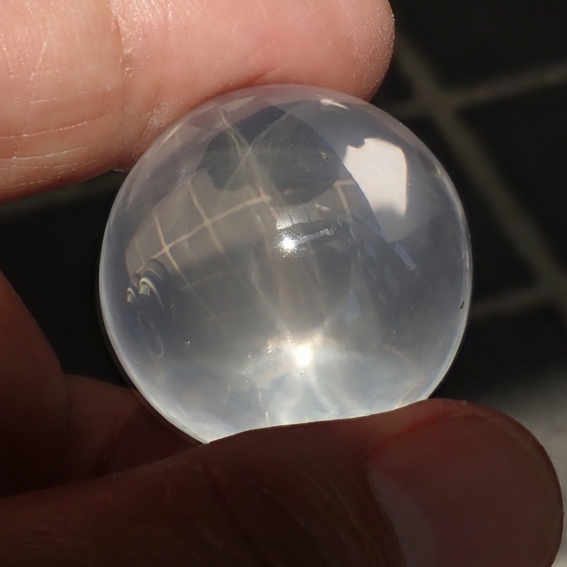 天然クォーツボール（球）ナチュラル水晶3.0cmup球！約191.85ctsキャッアイ＆スター効果有