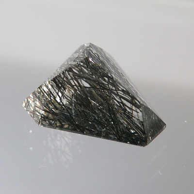 針水晶(ルチルクォーツ) 2.878cts