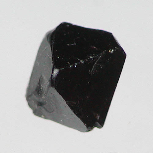 天然ブラックスピネル(セイロナイト)結晶 2.279cts