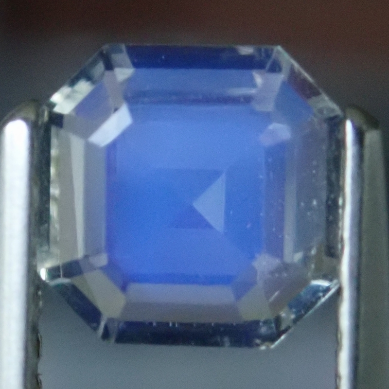 ファセットカットミーティアゴダ上流域産天然ブルームーンーストーン0.562cts