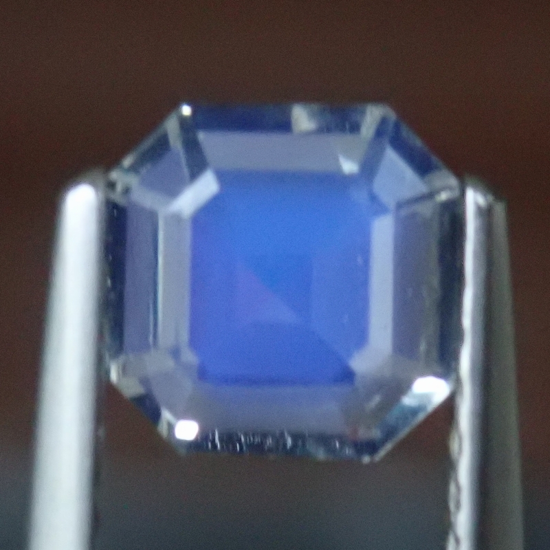 ファセットカットミーティアゴダ上流域産天然ブルームーンーストーン0.562cts