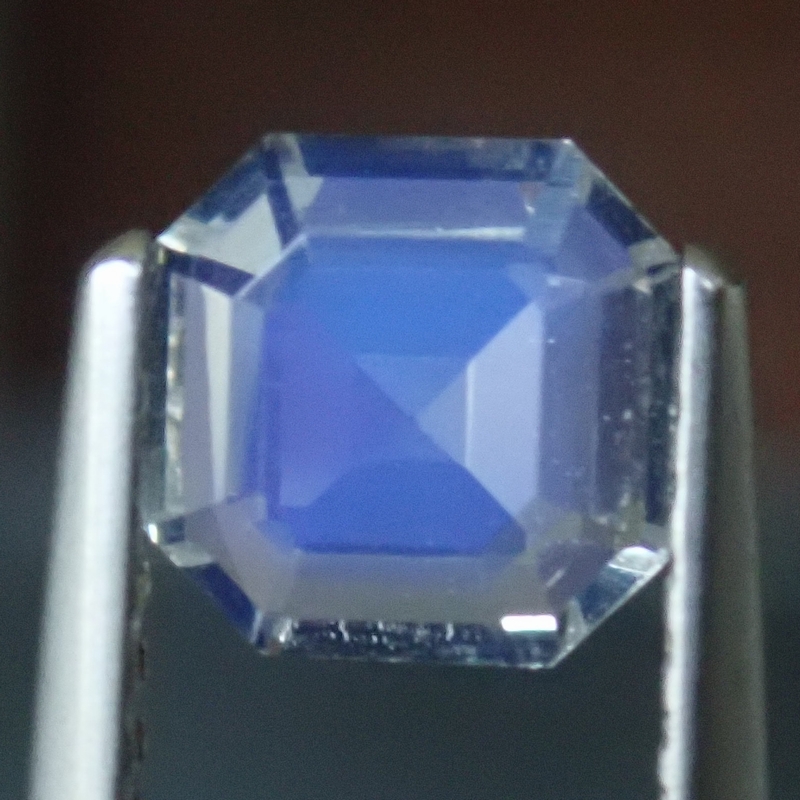 ファセットカットミーティアゴダ上流域産天然ブルームーンーストーン0.562cts