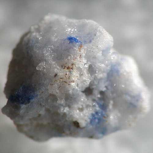 New発見のコランダムサファイア結晶母岩付3.cts 残僅かコロンネ