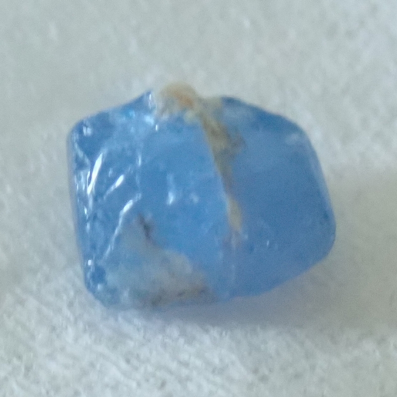 超稀少スリランカの天然コバルトスピネル結晶0.348cts