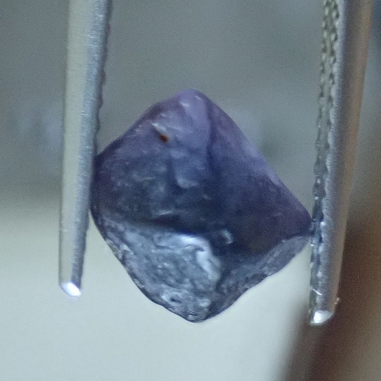 稀少スリランカの天然スピネル結晶3.048ctsブルーヴァイオレットクリスタル