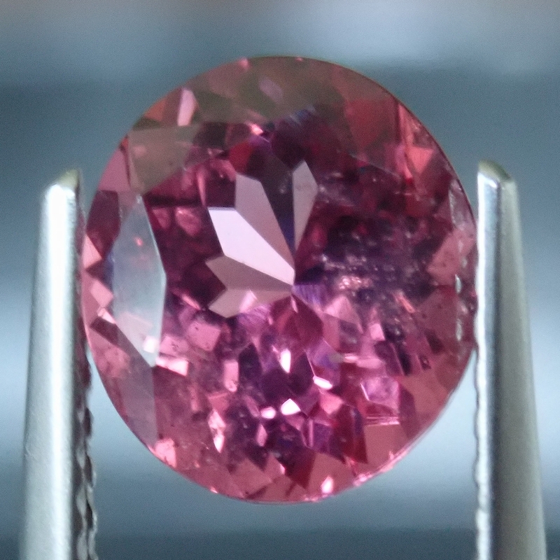 稀少輝くスリランカの天然ピンクヴァイオレットスピネル1.956cts