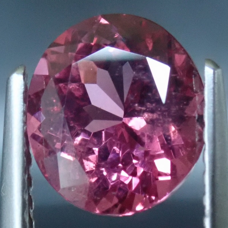 稀少輝くスリランカの天然ピンクヴァイオレットスピネル1.956cts