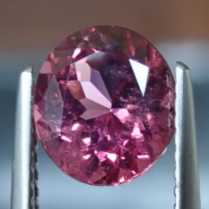 稀少輝くスリランカの天然ピンクヴァイオレットスピネル1.956cts