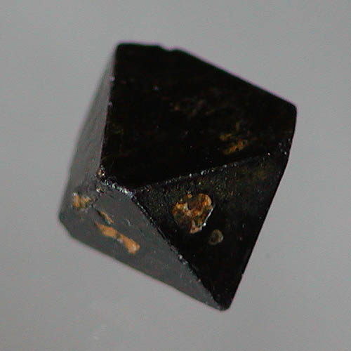 天然ブラックスピネル(セイロナイト)結晶 2.216cts