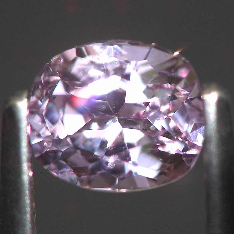 極上の超稀少宝石ターフェアイト美石1.216cts 淡いピンクヴァイオレット！